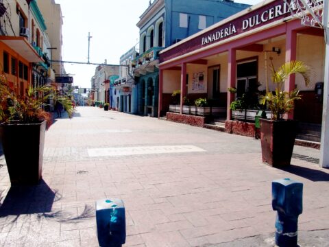 Calle Enramadas