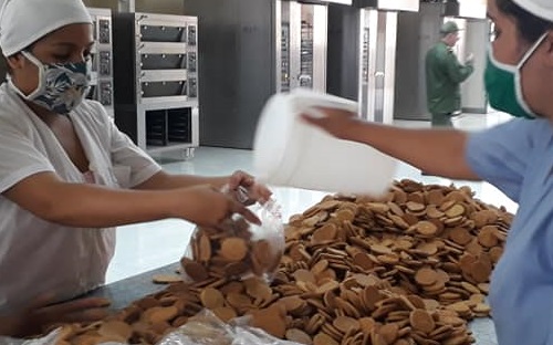 Reaniman producciones de galletas y dulces en Santiago