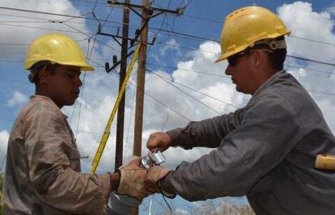 Ahorro, mantenimiento y desarrollo del sistema eléctrico en la provincia Santiago de Cuba