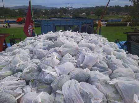 Distribución de alimentos en os barrios santiagueros.