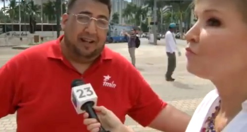 Cubano responde contundente y la periodista no puede ocultar su posición mercenaria.