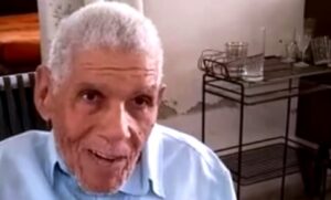 El músico santiaguero Enrique Bonne a sus 94 años de edad.