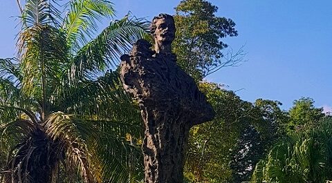 Aniversario XV del monumento a Martí, erigido en el centro de la ciudad de Santiago de Cuba.