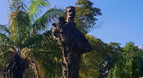 Aniversario XV del monumento a Martí, erigido en el centro de la ciudad de Santiago de Cuba.