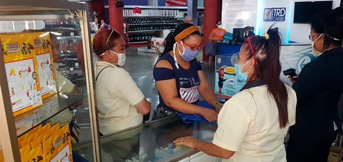 Reabre tienda Plaza de Marte TRD Caribe. Foto: Santiago Romero Chang.