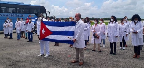 En Cuba primer grupo de médicos que enfrentó la pandemia en México