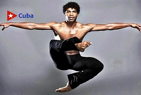Cuban Carlos Acosta receives Dance Magazine award in US