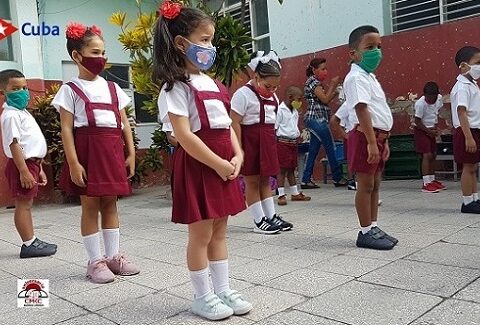 Inicio del Curso Escolar en Santiago de Cuba. Foto: Santiago Romero Chang.