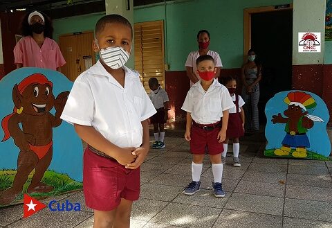 Curso Escolar en Santiago de Cuba. Foto: Santiago Romero Chang.