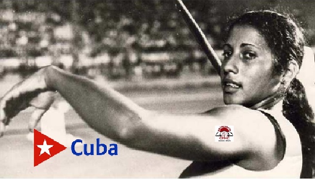 La campeona cubana María Caridad Colón, jabalinista.