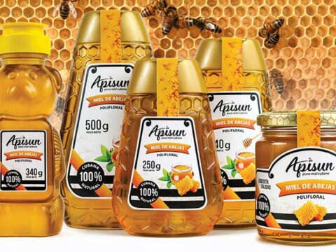 Despite US restrictions, Cuba keeps honey exports