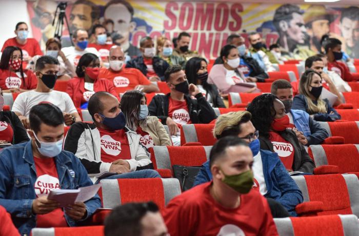 Participa Machado Ventura en Pleno del Comité Nacional de la UJC