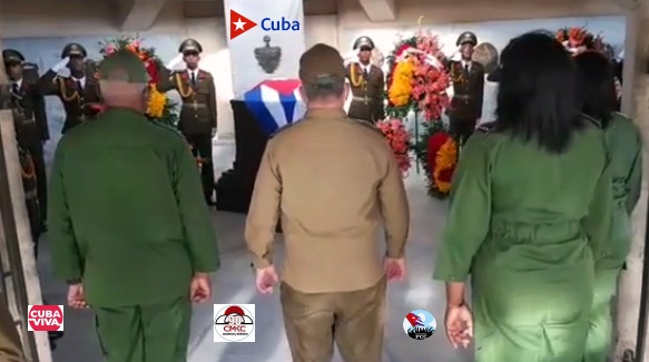 Tributo a los próceres cubanos, "Viva Cuba Libre"