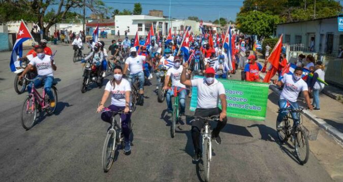 No al bloqueo, caravana tunera contra criminal política económica y financiera del gobierno de los Estados Unidos contra Cuba.