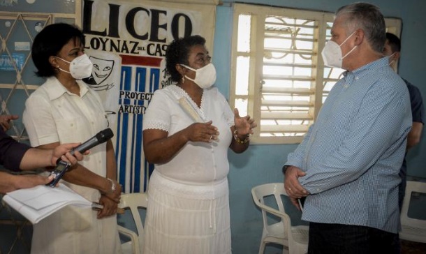 Primer Secretario del Comité Central del Partido y Presidente de la República, Miguel Díaz-Canel visitó este jueves el proyecto comunitario Red Barrial Afrodescendiente