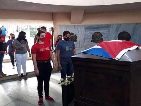 En Santiago de Cuba tributo a Martí por los 126 años de su caída en combate