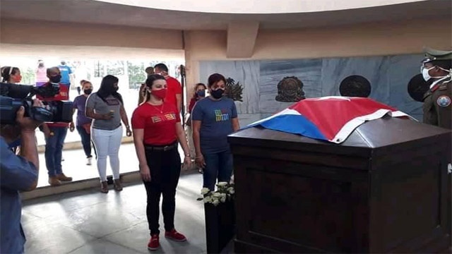 En Santiago de Cuba tributo a Martí por los 126 años de su caída en combate