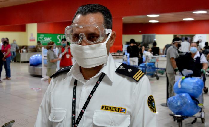 Jorge Luis Bubaire Quintana, jefe de la Aduana del Aeropuerto Internacional José Martí