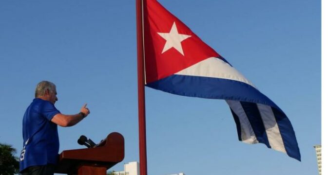 Díaz-Canel: Al lado del pueblo, con el pueblo y por el pueblo, sigue estando la Revolución cubana