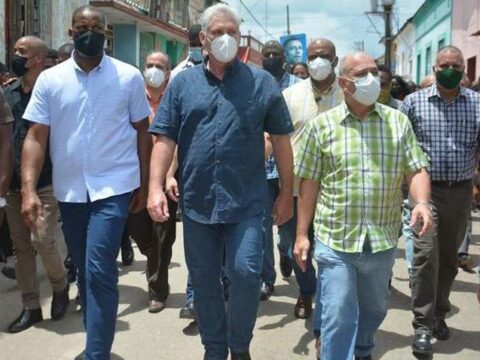 En San Antonio de los Baños, en Artemisa con el Primer Secretario del Comité Central del Partido Comunista de Cuba y Presidente de la República, Miguel Díaz-Canel Bermúdez