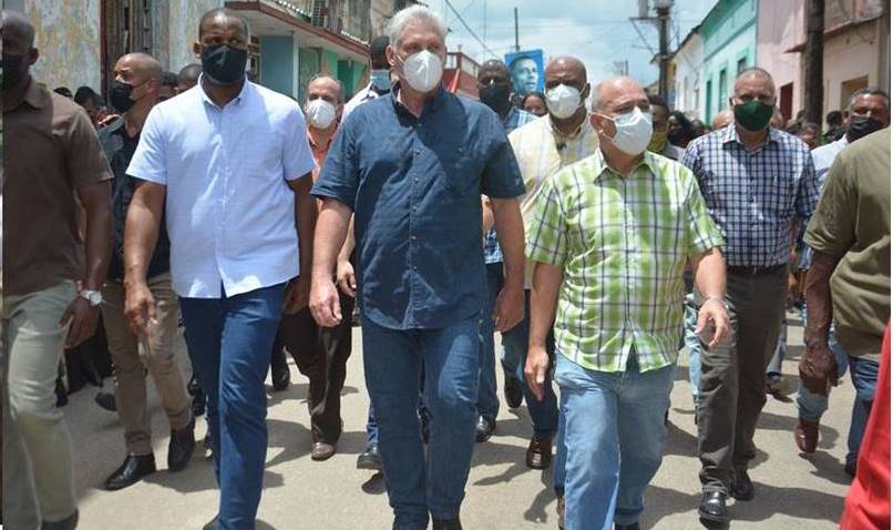 En San Antonio de los Baños, en Artemisa con el Primer Secretario del Comité Central del Partido Comunista de Cuba y Presidente de la República, Miguel Díaz-Canel Bermúdez