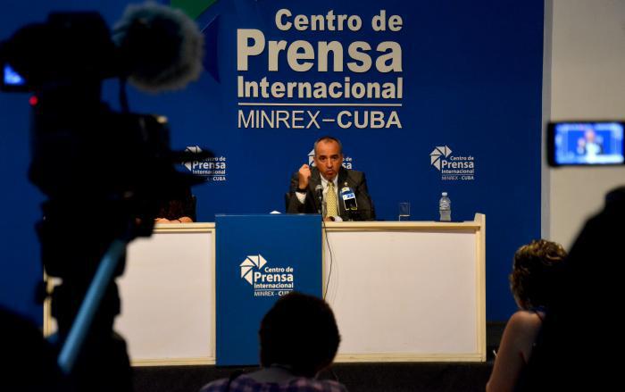  Ernesto Soberón, director general de Asuntos Consulares Cubanos Residentes en el Exterior del Ministerio de Relaciones Exteriores (MINREX) Foto: Ricardo López Hevia 