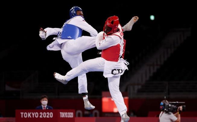 Alcanza Cuba su primera medalla, de bronce, Otra vez el deporte de Santiago coloca a Cuba en el medallero olímpico con el bronce de Rafael Alba Castillo.