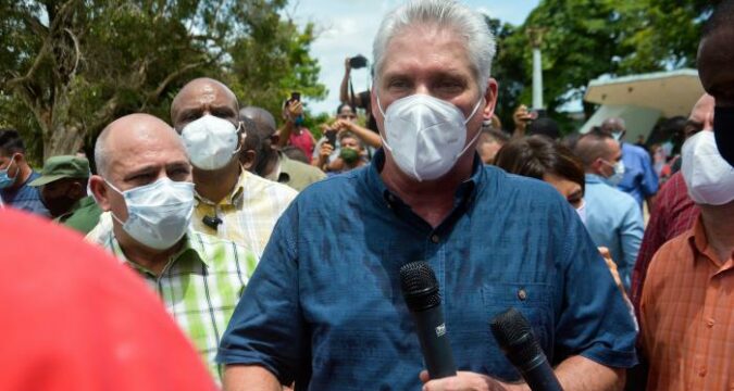 Presidente de Cuba, Migue Díaz Canel Bermúdez, Primer Secretario del Prtido Comunista de Cuba, en respuestas en San Antonio de los Baños.