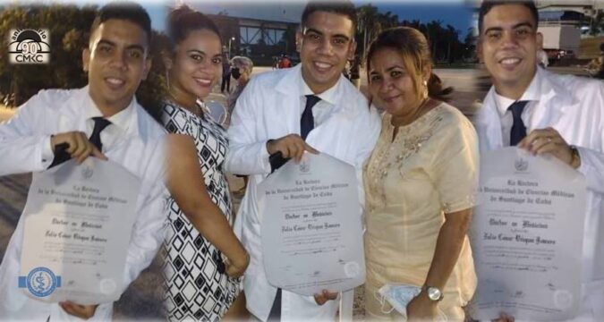 Graduación 54 de la Universidad Médica Santiaguera 2020-21