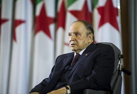Decretan duelo nacional por fallecimiento del Expresidente de la República Argelina Democrática y Popular