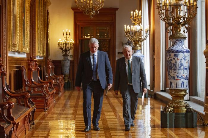 Sostienen reunión los Presidentes de Cuba y México