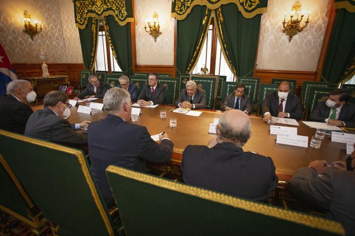Sostienen reunión los Presidentes de Cuba y México