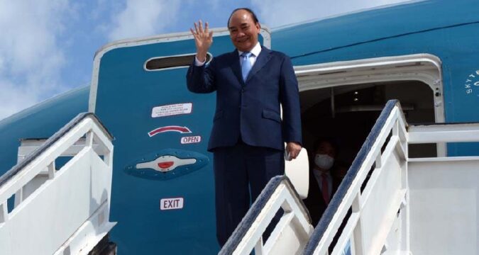 Concluyó visita oficial a Cuba, Presidente de Vietnam, Nguyen Xuan Phuc, con homenaje a Fidel en Santiago