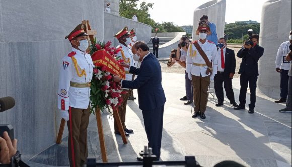 Presidente de Vietnam recibe Orden José Martí: La amistad con Cuba será eternamente indestructible 