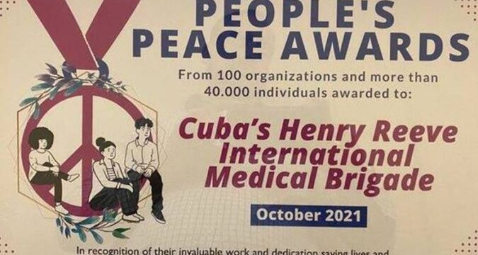 Brigada Médica Cubana Henry Reeve, merecedora del Premio a la Paz de los Pueblos