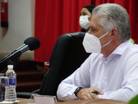 Primer Secretario del Partido Comunista, Miguel Díaz Canel Bermúdez, Presidente de Cuba, en el Pleno del Comité Provincial en Santiago