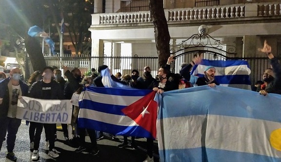 La extrema derecha sostiene intenciones de agredir embajada cubana en Argentina