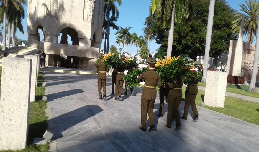 OFRENDAS PARA JOSÉ MARTI.