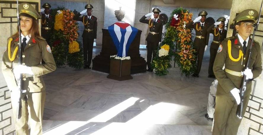 OFRENDAS A MARTÍ.