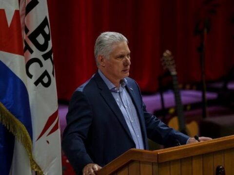 Díaz-Canel: Los hijos de Latinoamérica no vacilaremos jamás ante las presiones y los chantajes