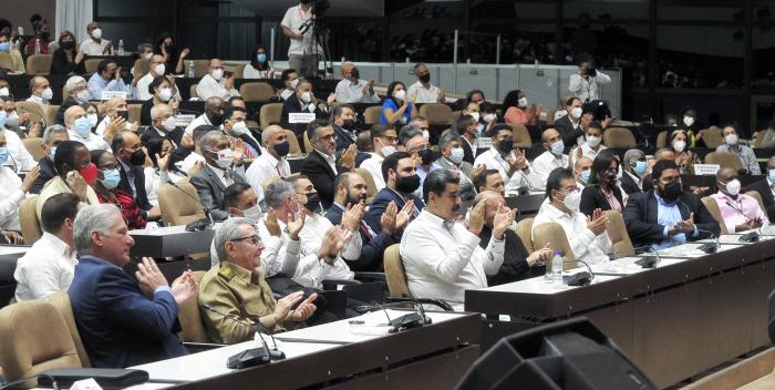 Díaz-Canel: Los hijos de Latinoamérica no vacilaremos jamás ante las presiones y los chantajes