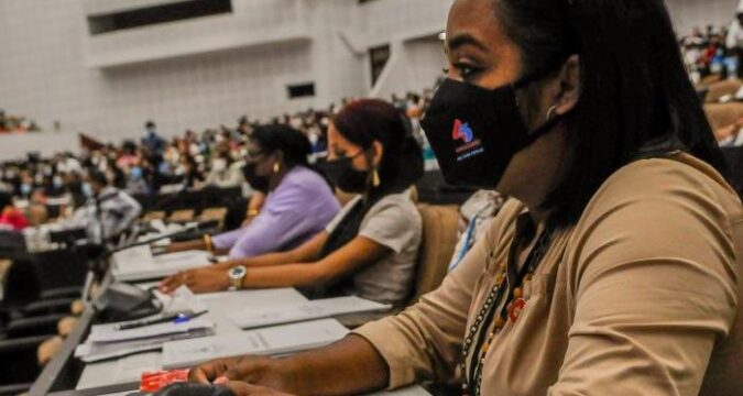 Poder Popular, con más democracia y participación