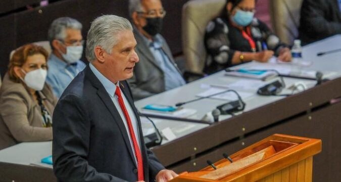 Díaz-Canel: «En esta Cuba siempre será posible hasta lo imposible»