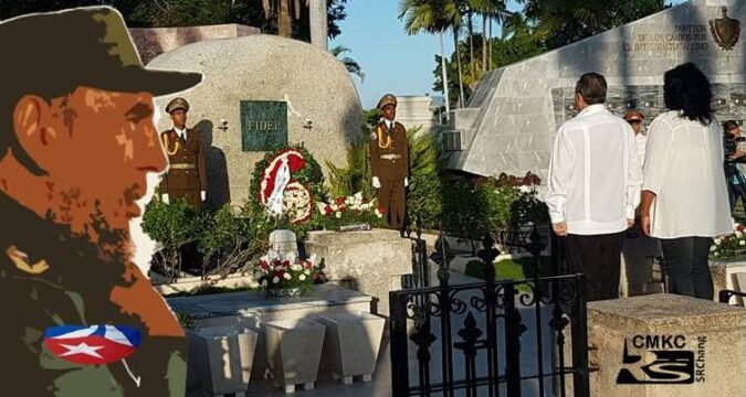 A ti Fidel, tributo del pueblo de Santiago en nombre de toda Cuba. Portada: Santiago Romero Chang