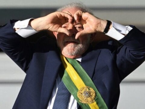 Presidente Lula levanta las banderas de la dignidad y moral de Brasil
