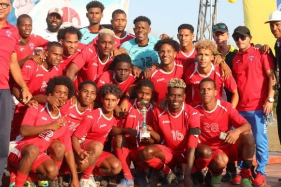 Santiago de Cuba, equipo de fútbol Los Diablos Rojos