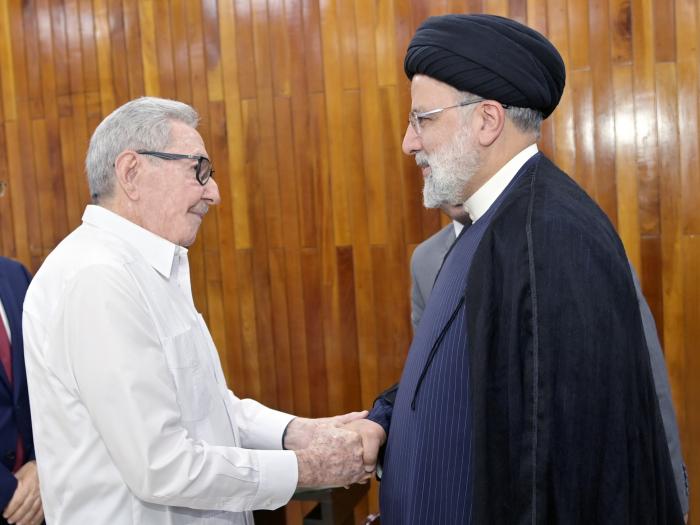 Recibe el General de Ejército Raúl Castro Ruz al Ayatollah Seyed Ebrahim Raisi, Presidente de Irán