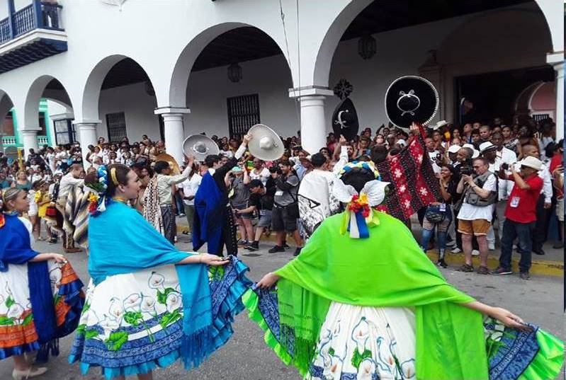 Desfile de la Serpiente del Festival del Caribe 2023