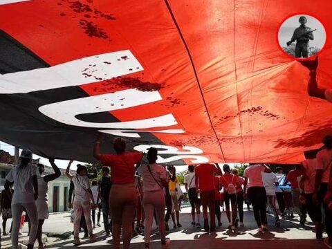 A Frank País tributo en Santiago de Cuba en el Día de los Mártires de la Revolución