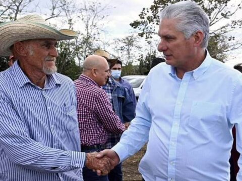 Díaz-Canel y Morales Ojeda visitaron el municipio de Palma Soriano, en Santiago de Cuba